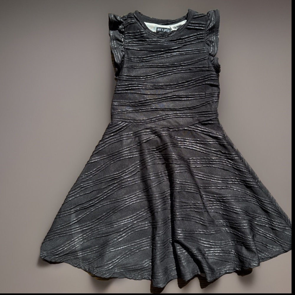 Chic Black Kids Dress with shimmer accents worn once girls Size 10 Ava & Yelly